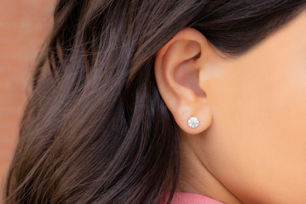 How To Wear Earrings With Sensitive Ears | Grahams – Grahams Jewellers