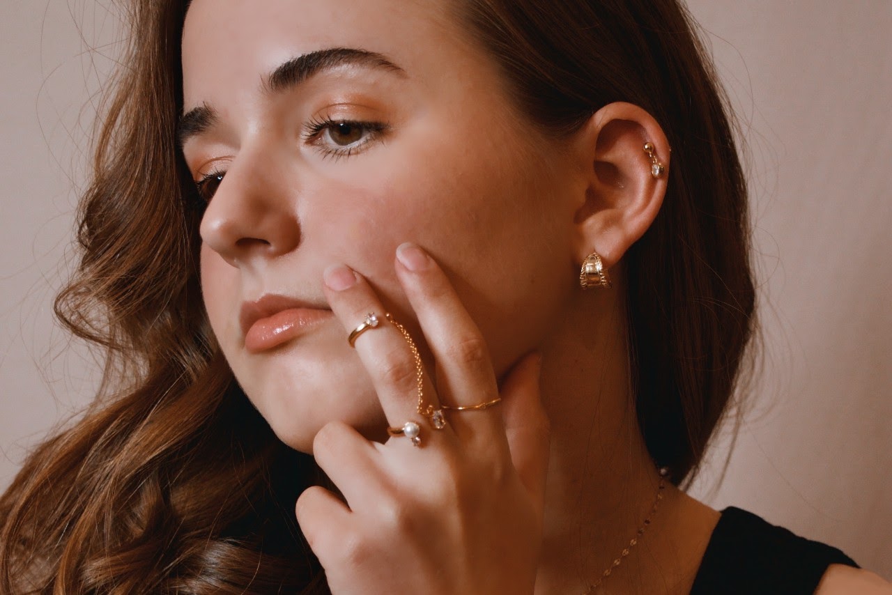 Master Multiple Ear Piercings With These Trending Earring Styles