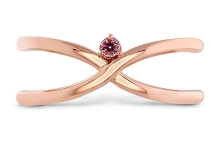 A pink sapphire wedding band from Hearts On Fire.