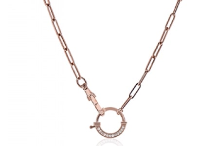 A Simon G. rose gold chain necklace with a diamond-adorned pendant.