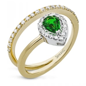 Simon G. emerald fashion ring crafted in gold.