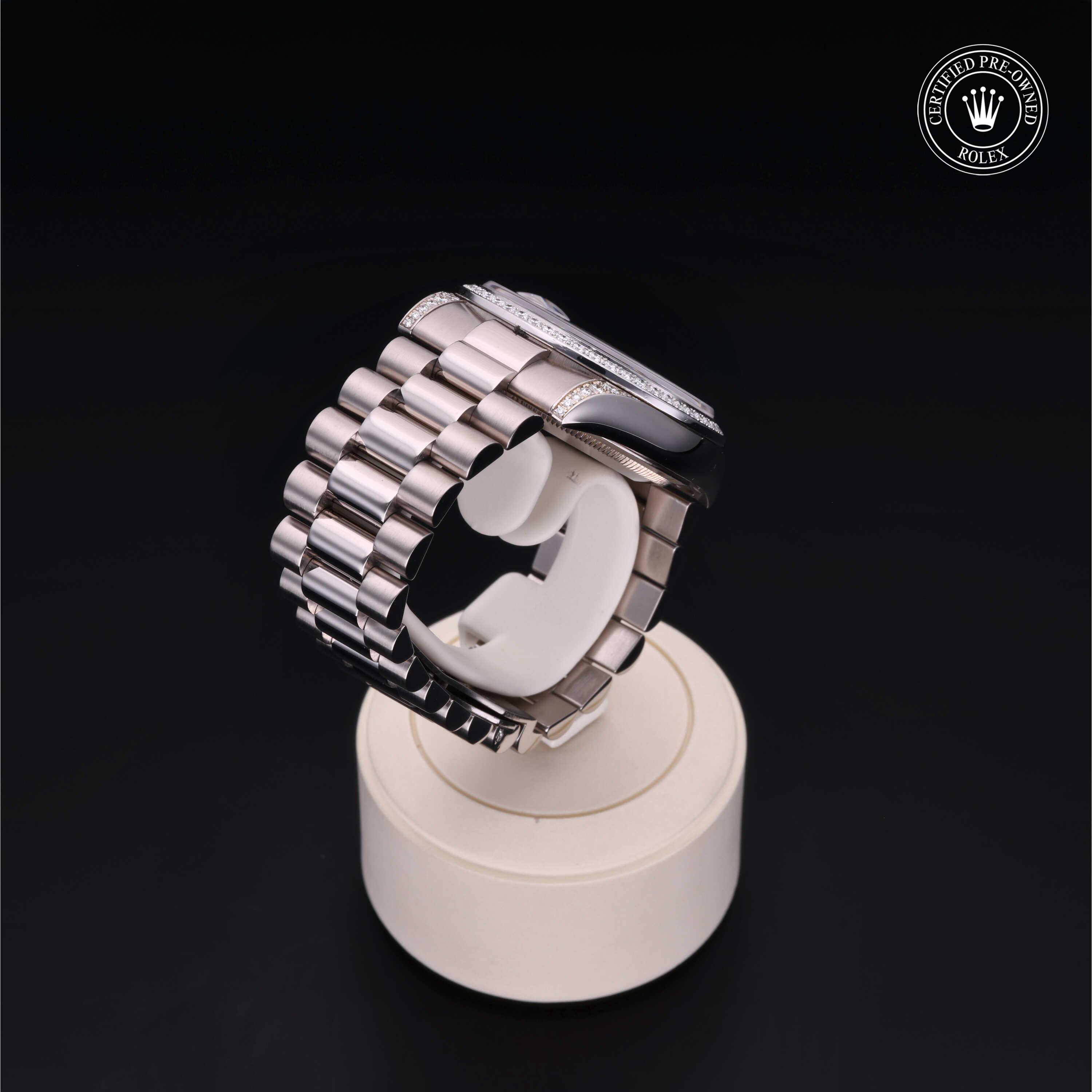 Rolex Day-Date in 18 ct white gold M118389-0010 at Benari Jewelers